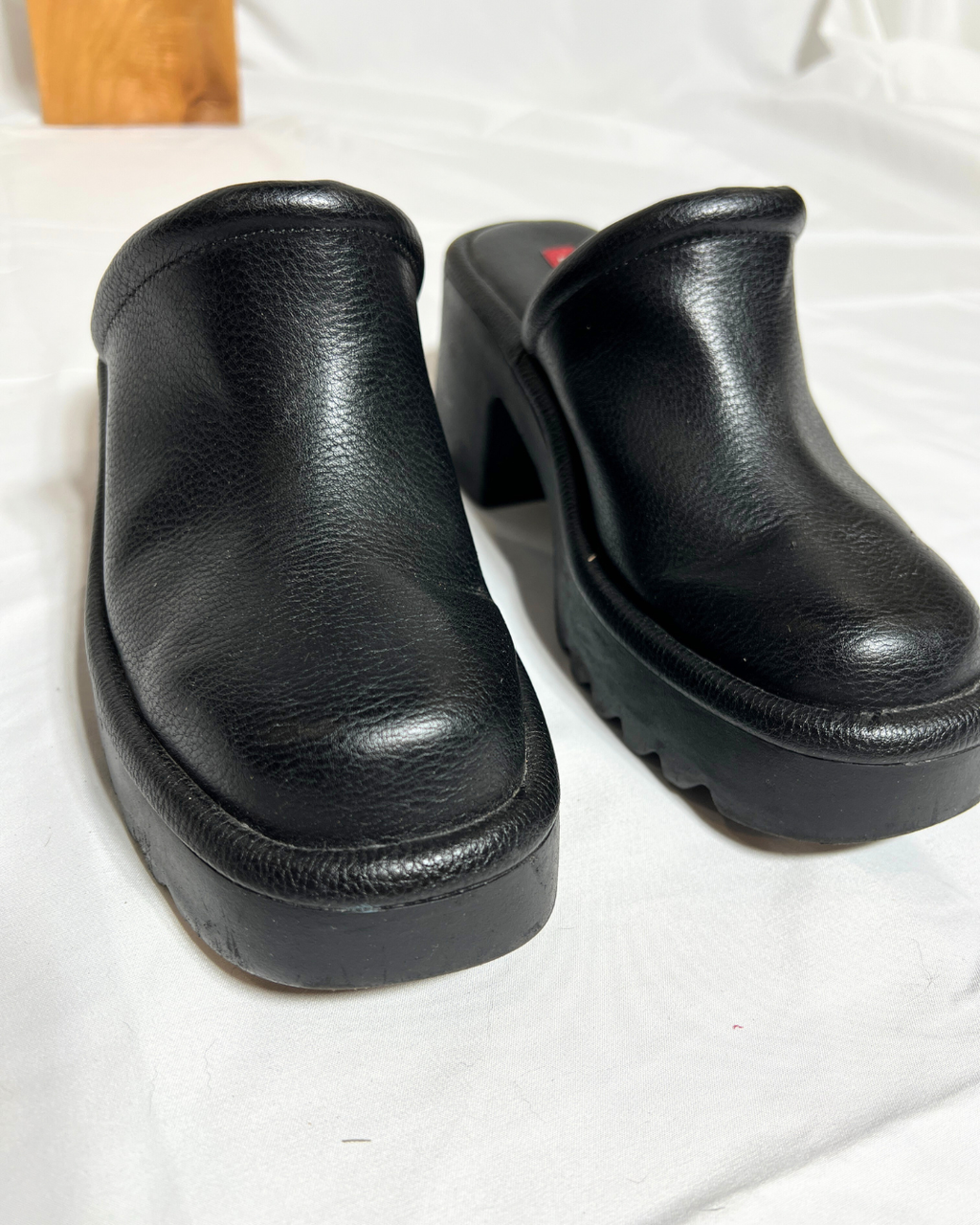 Unionbay Black Platform Mules / 8.5