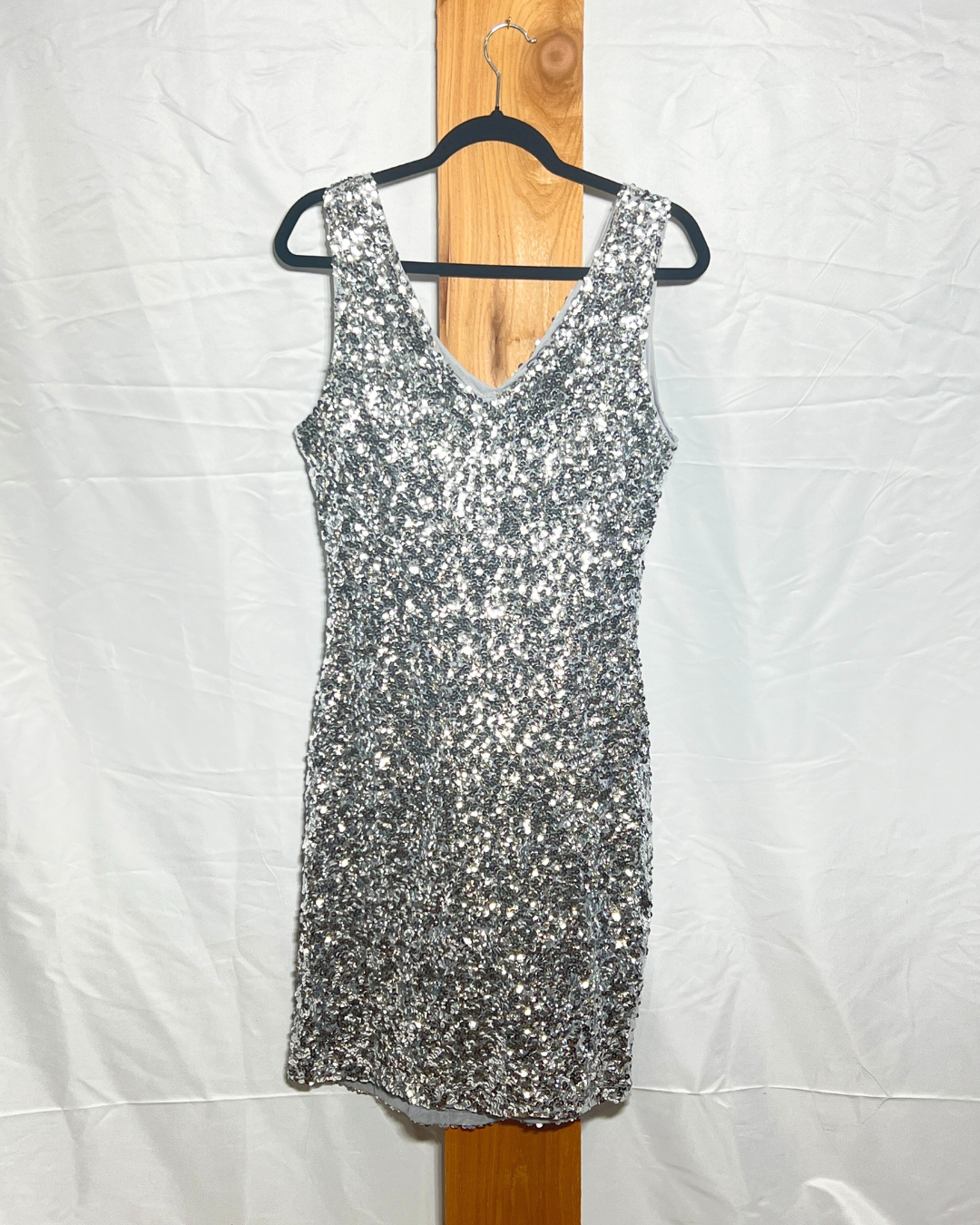 Silver Sequin V-Neck Mini Dress / Large