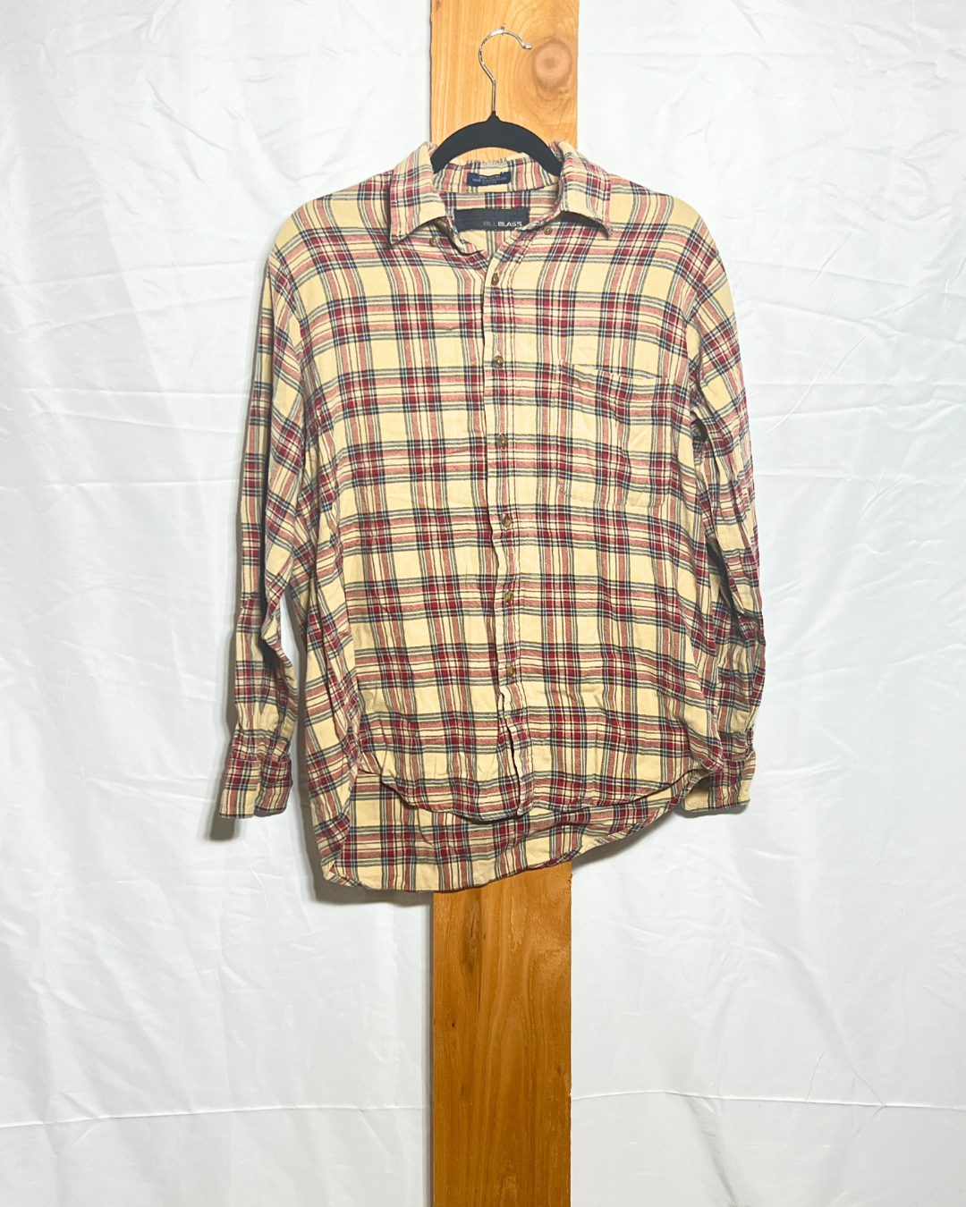 Bill Blass Plaid Button-Up Shirt / Small