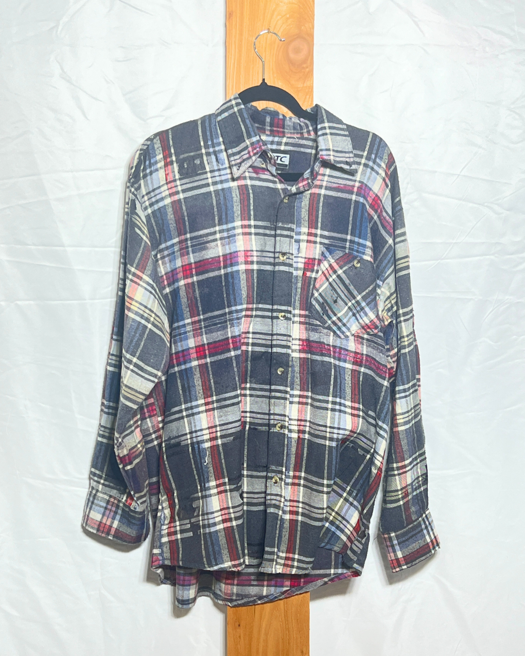 Distressed Plaid Flannel Button-Up Shirt / Large