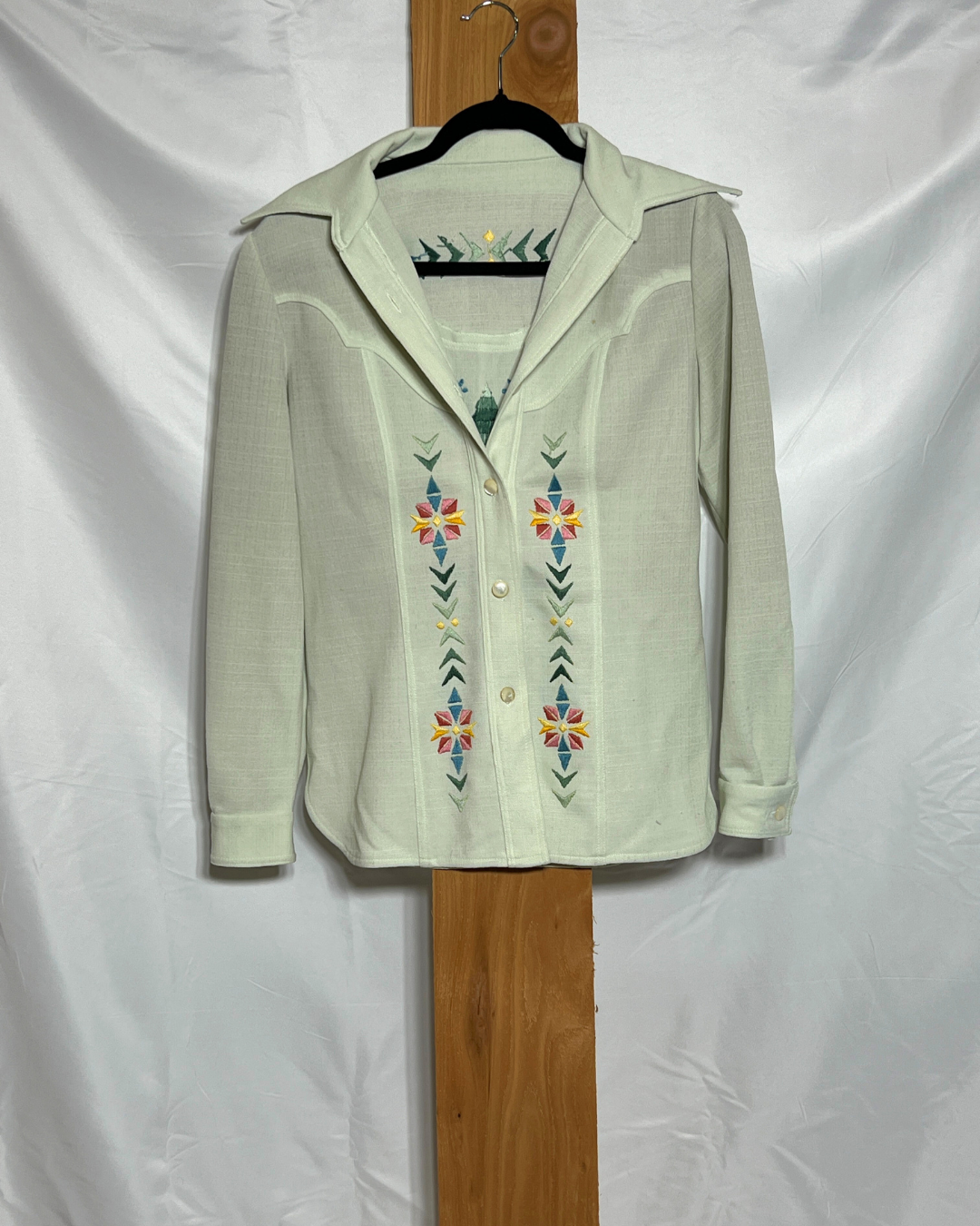 Vintage Western Embroidered Jacket / Medium