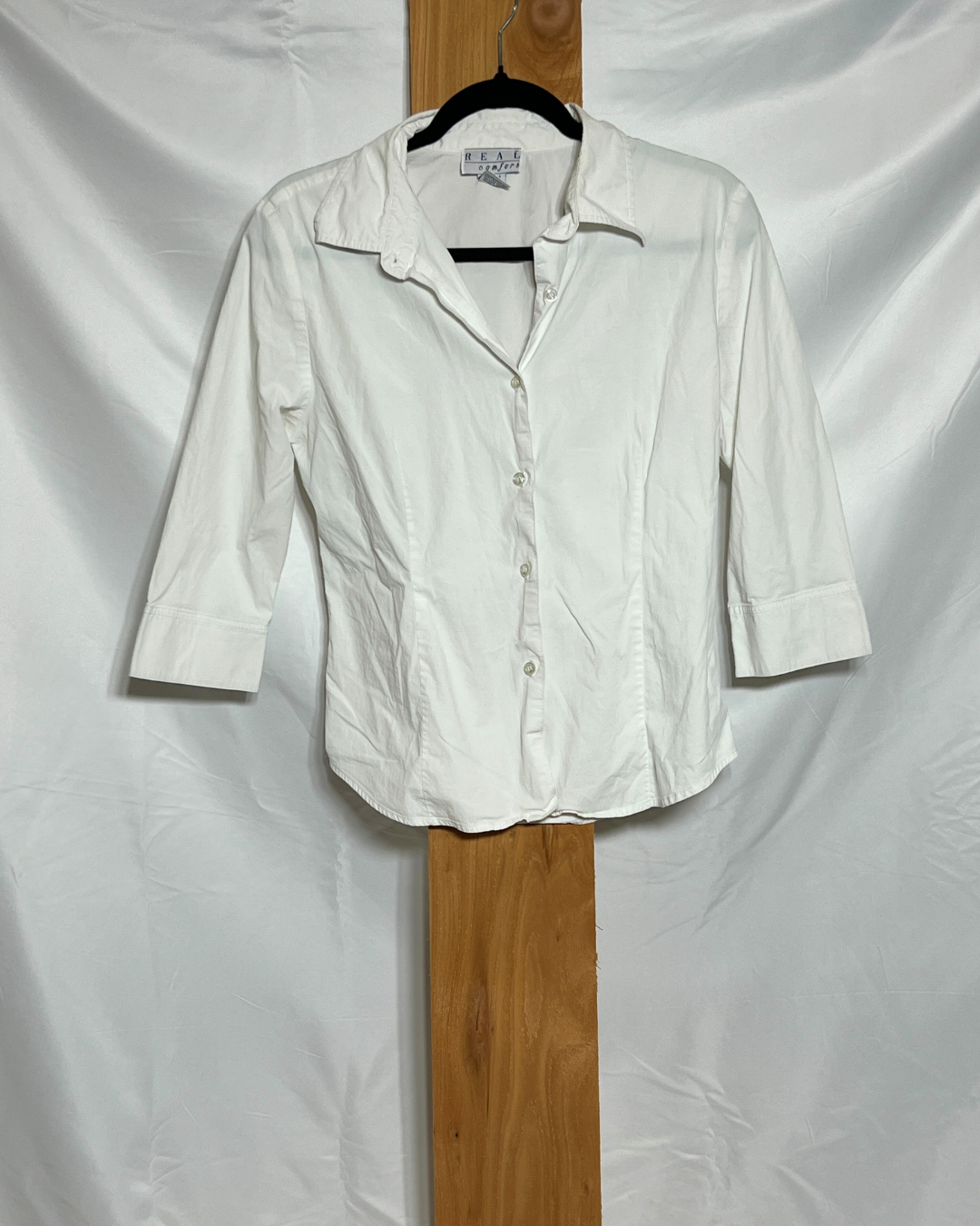 White Tailored 3/4 Sleeve Button-Up / Medium