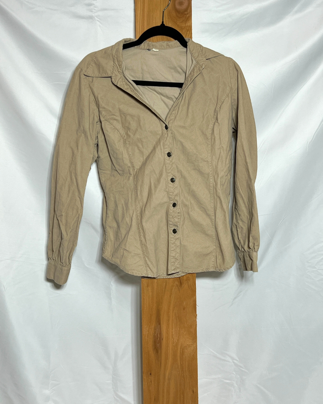 Taupe Fitted Button-Up Blouse / Medium