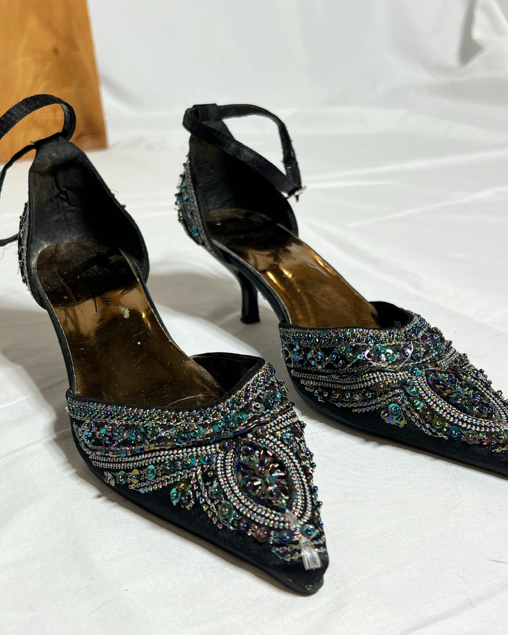Vintage Beaded Pointed-Toe Ankle Strap Heels / 6